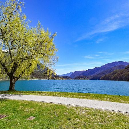Sky&Pool Dom Apartman Riva del Garda Kültér fotó