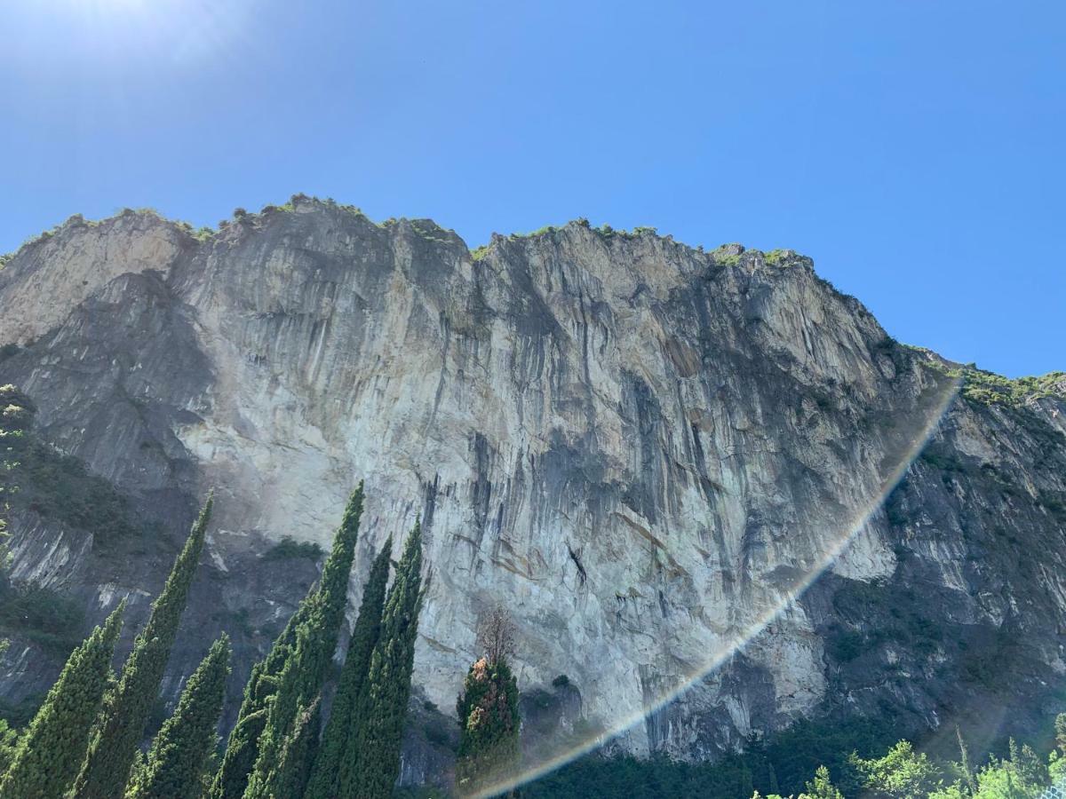 Sky&Pool Dom Apartman Riva del Garda Kültér fotó